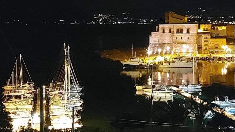 Casa Vacanza Corallo Castellammare del Golfo Bagian luar foto