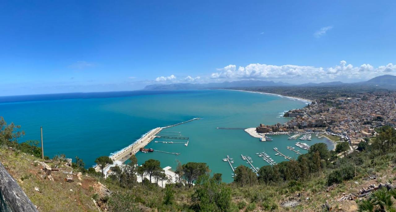 Casa Vacanza Corallo Castellammare del Golfo Bagian luar foto